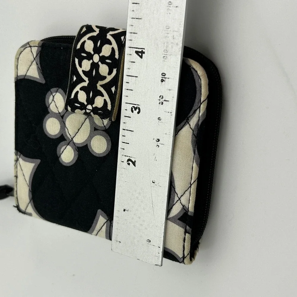 Vera Bradley Bifold Wallet Women OS Black White Good Quilted Night and Day - Picture 5 of 6